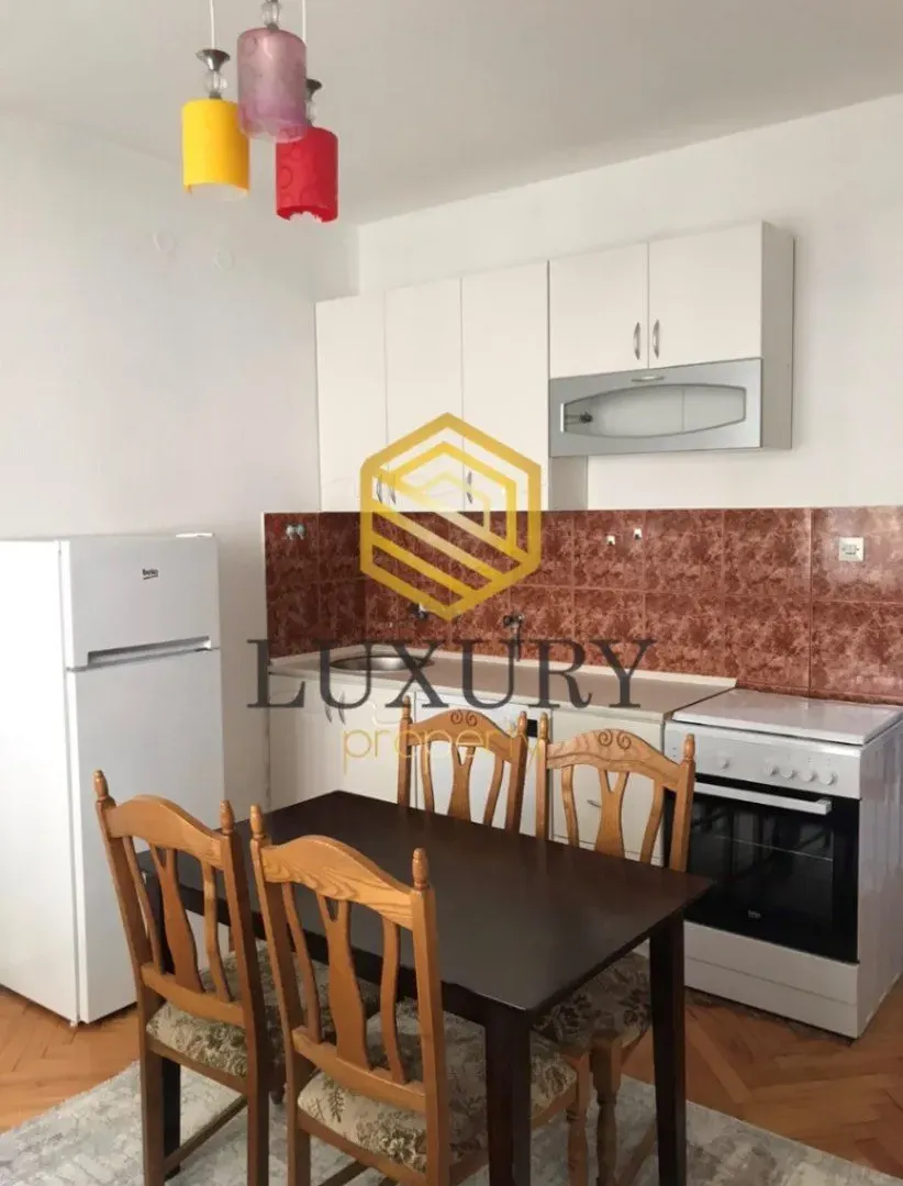 Izdavanje, jednosoban stan, 60m², Stari Aerodrom, Podgorica