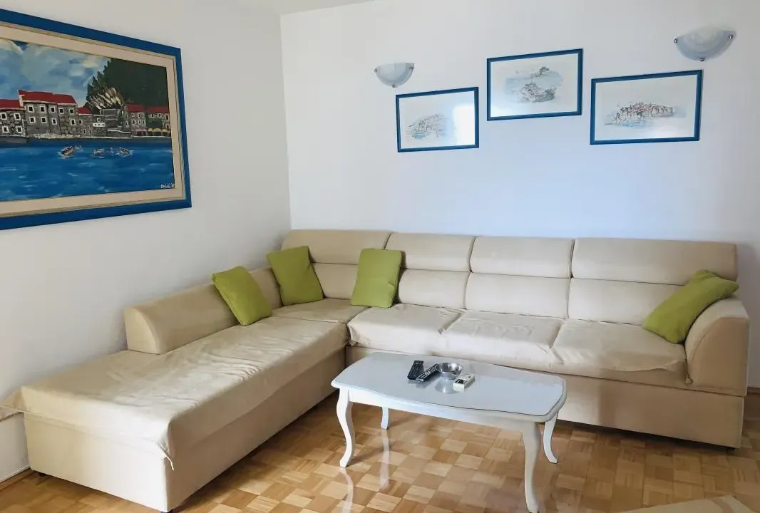 Sale, one bedroom apartment, 47m², Petrovac, Budva