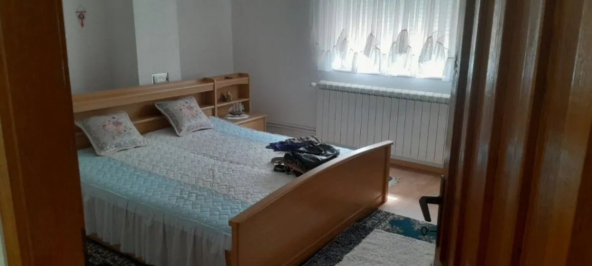 Prodaja, kuća, 280m², Sremska Mitrovica, Srbija