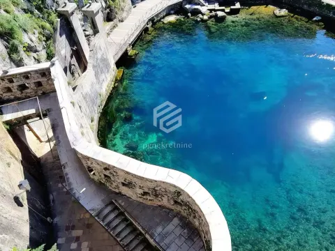 Sale, one bedroom apartment, 34m², Kotor, Crna Gora - image 16