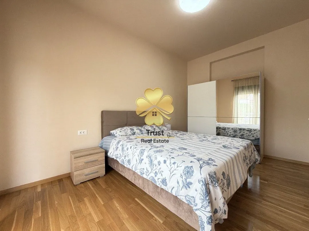 Izdavanje, dvosoban stan, 80m², Tološi, Podgorica