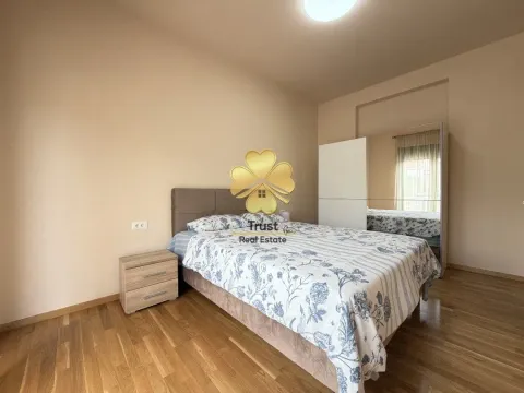 Izdavanje, dvosoban stan, 80m², Tološi, Podgorica - image 12