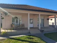 Rent, house, 120m², Tološi, Podgorica - image 1