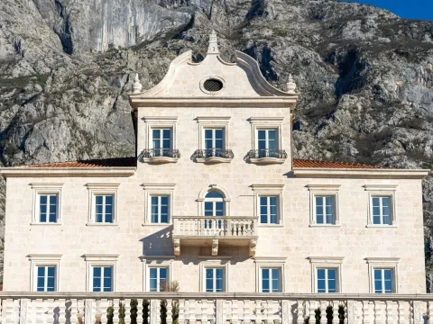 Sale, house, 1100m², Kotor, Crna Gora - image 23