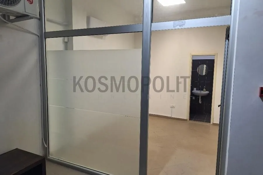 Sale, office space, 14m², Trošarina, Voždovac Sve Podlokacije