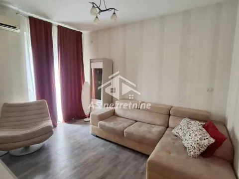 Rent, two bedroom apartment, 42m², Palata Pravde, Beograd - image 1