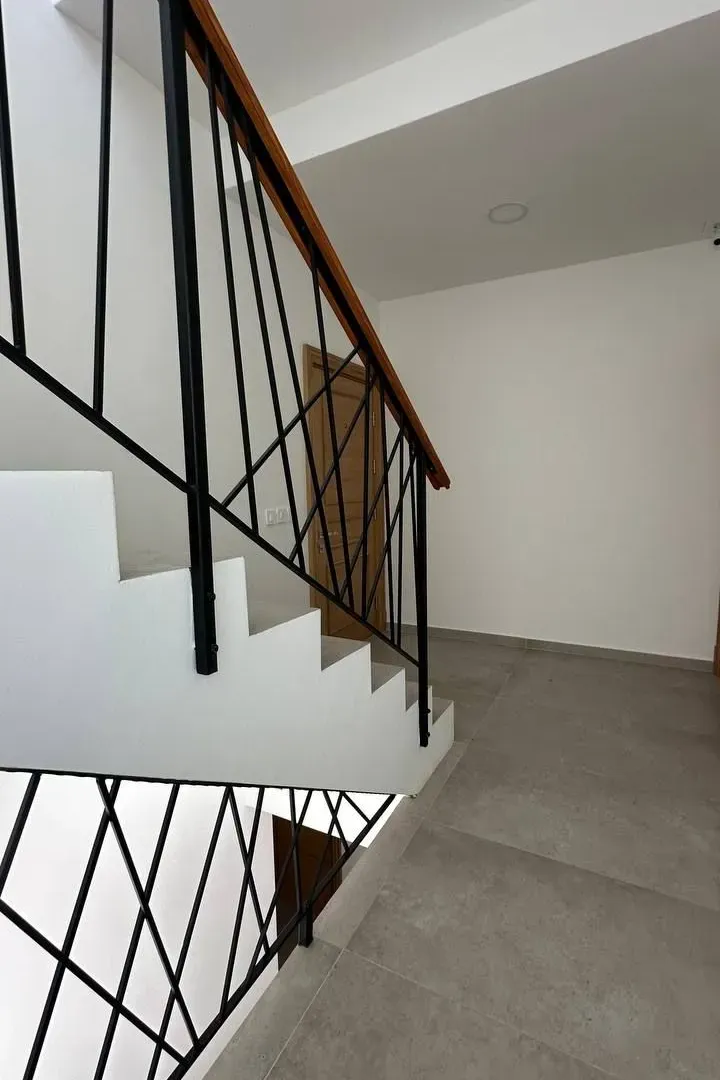 Prodaja, trosoban stan, 113m², Centar, Tivat