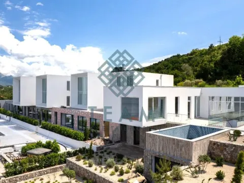 Prodaja, kuća, 328m², Krašići, Tivat - image 1