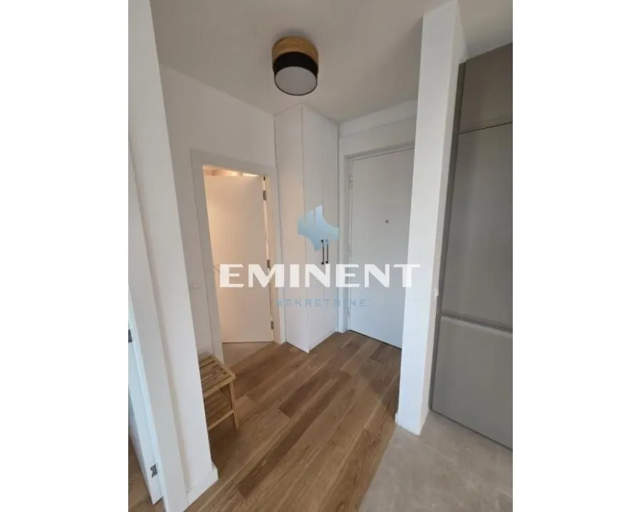 Rent, two bedroom apartment, 40m², Retenzija, Beograd