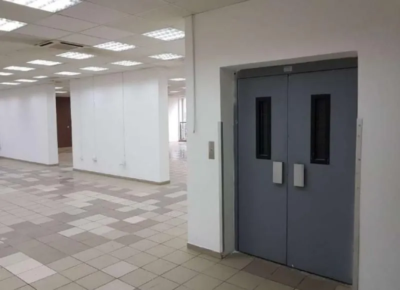 Rent, office space, 500m², Zemun Centar, Zemun Sve Podlokacije