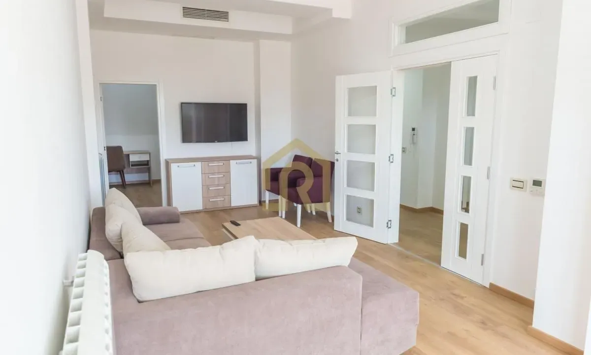 Izdavanje, kuća, 1400m², Savski Venac, Beograd