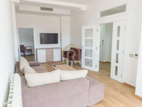 Izdavanje, kuća, 1400m², Savski Venac, Beograd