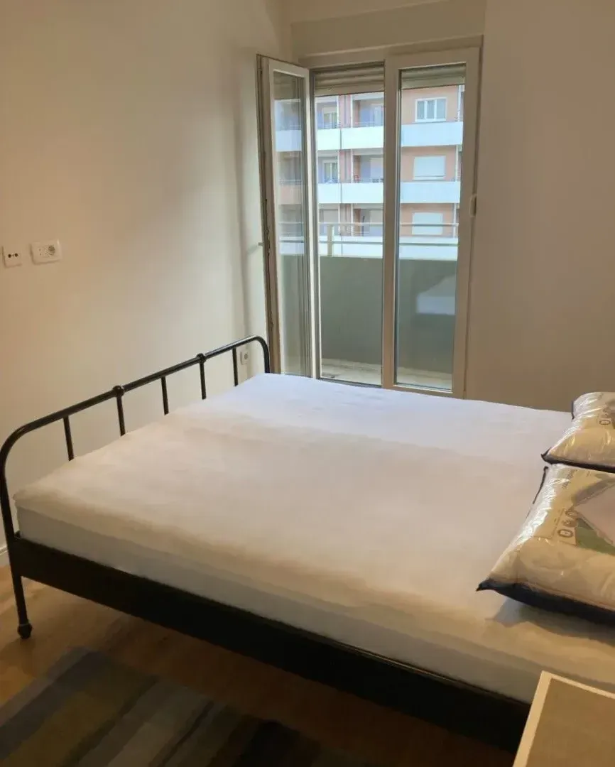 Prodaja, jednosoban stan, 40m², Central Point, Podgorica