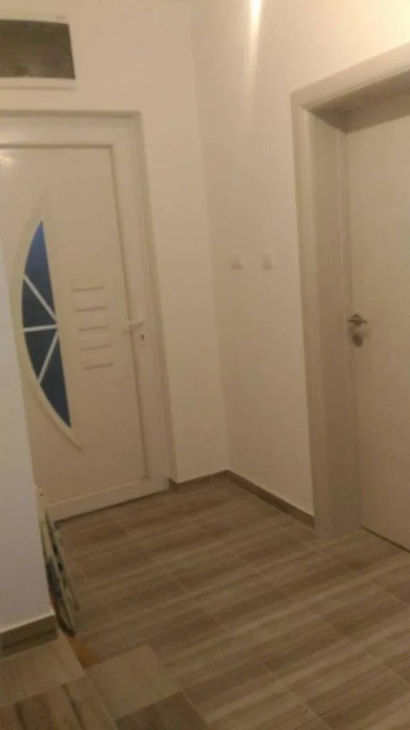 Rent, house, 200m², Blok 9, Podgorica