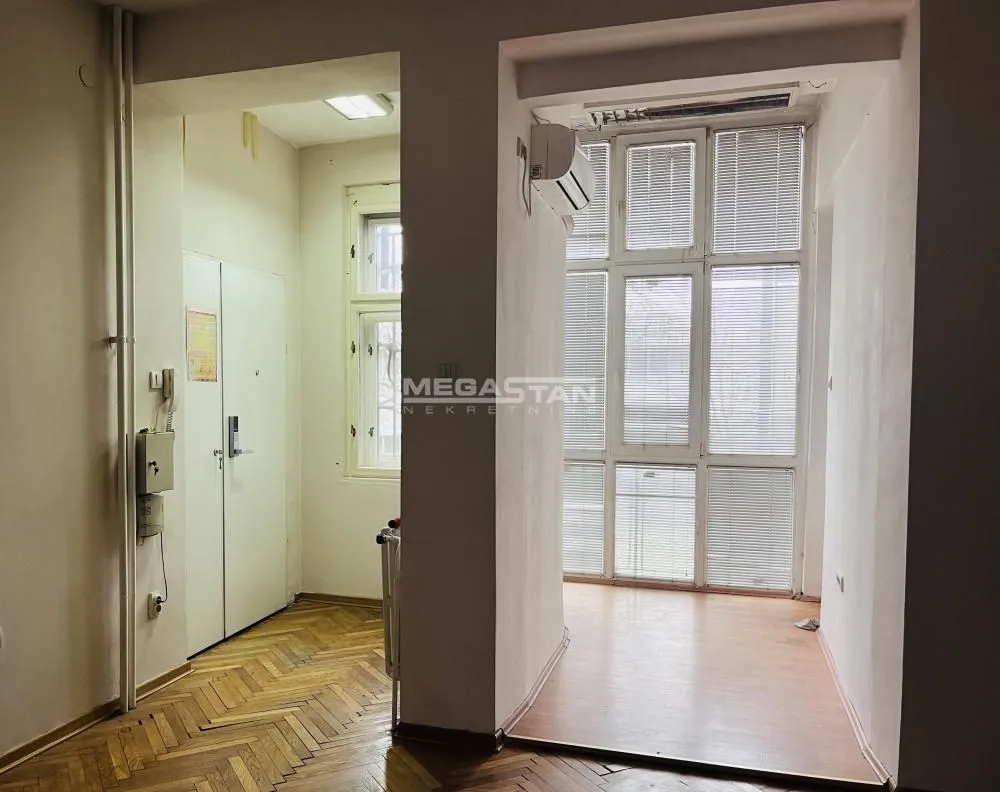 Sale, apartment, 105m², Autokomanda, Voždovac Sve Podlokacije
