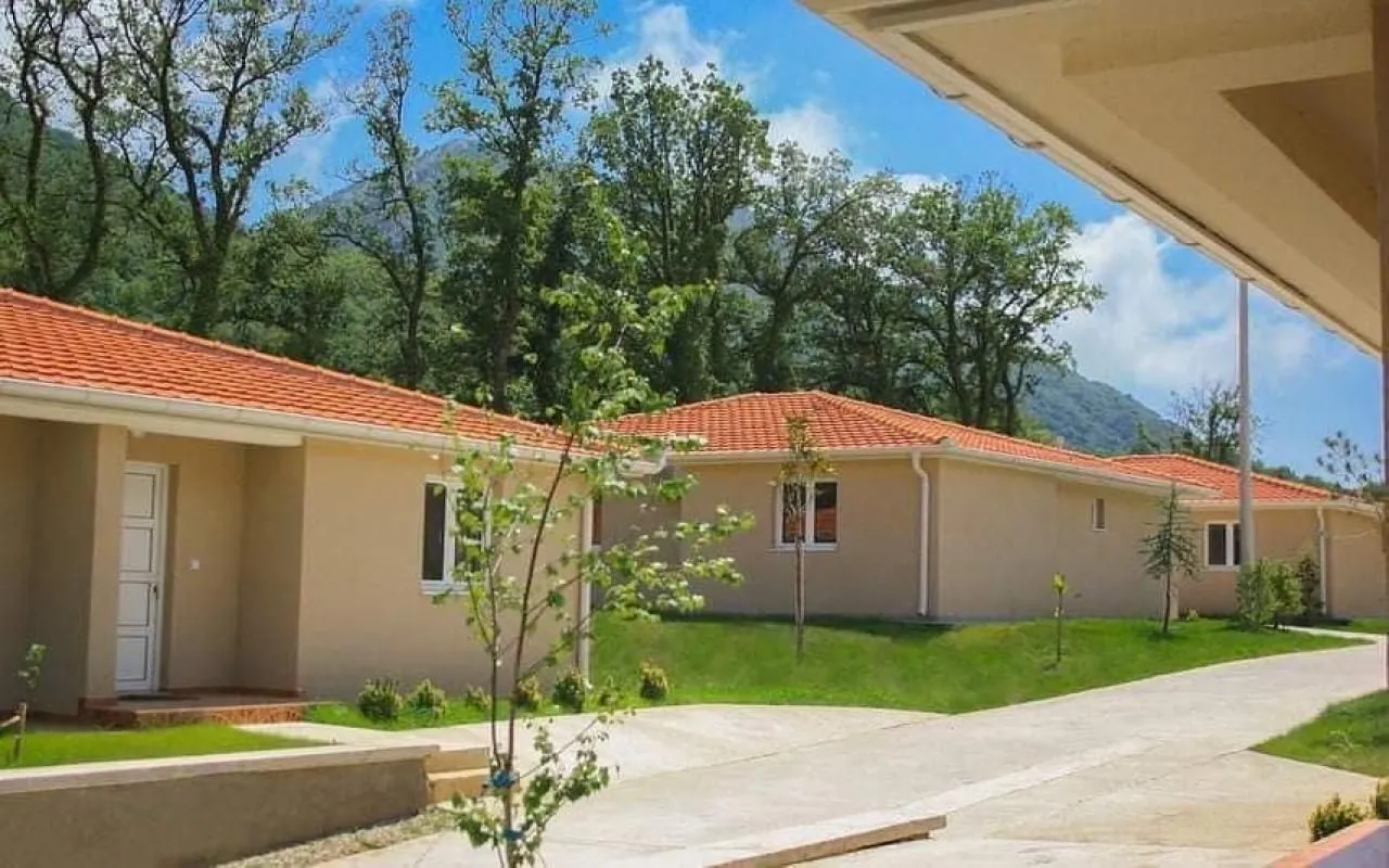 Rent, house, 120m², Župci, Bar