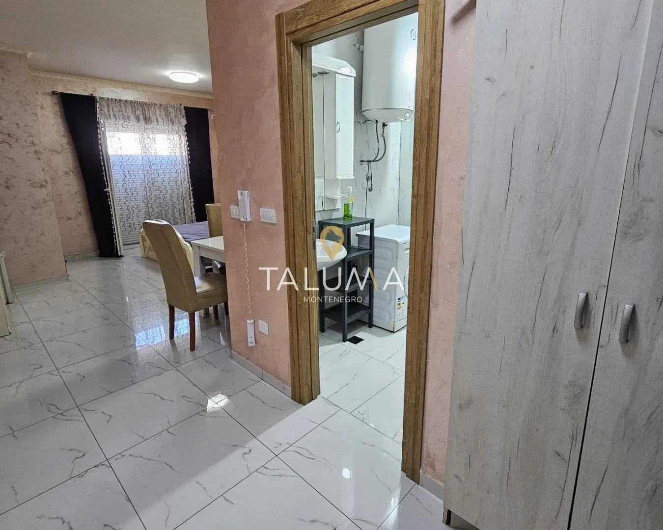Prodaja, garsonjera, 29m², Stari Aerodrom, Podgorica