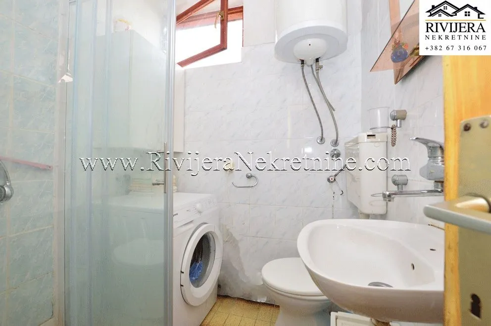 Prodaja, dvosoban stan, 60m², Herceg Novi, Crna Gora