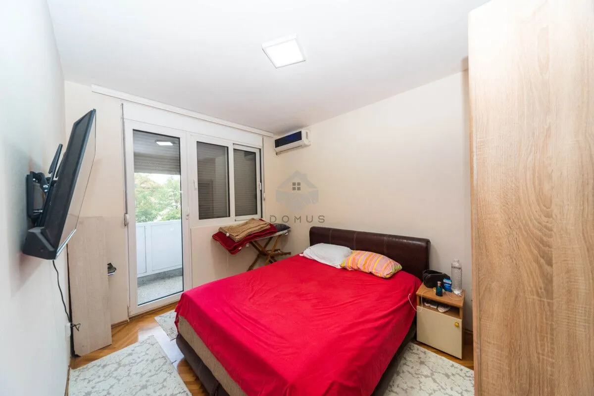 Prodaja, dvosoban stan, 72m², Autobuska stanica, Podgorica