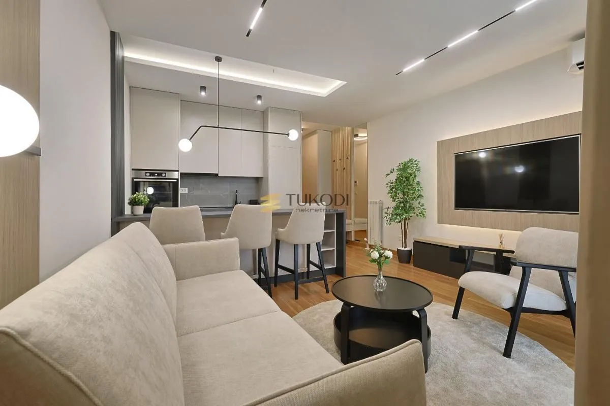 Izdavanje, jednosoban stan, 35m², Novi Beograd Blok 65, Novi Beograd Sve Podlokacije