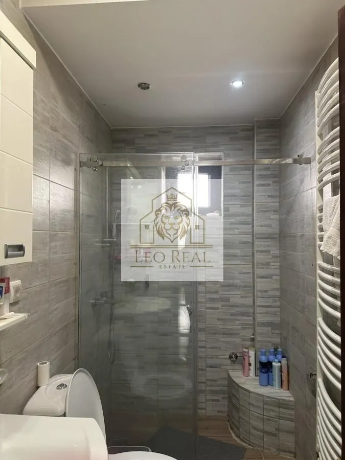 Prodaja, kuća, 400m², Surčin, Beograd
