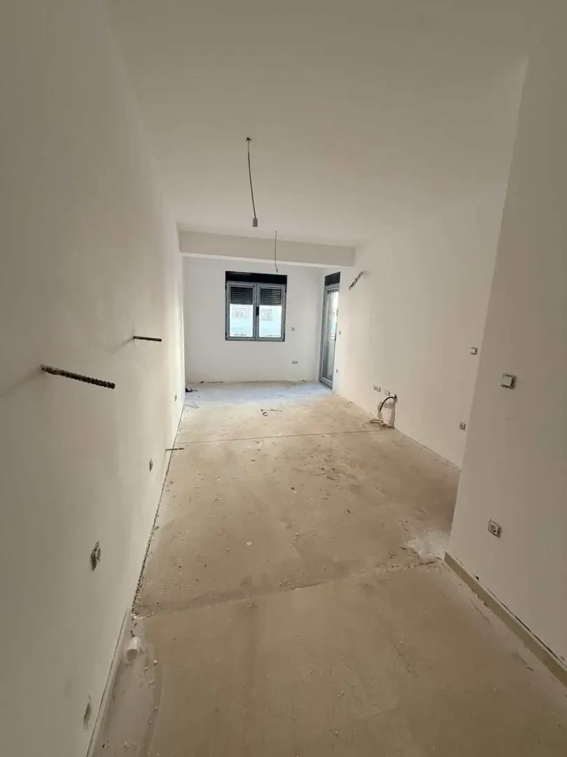Prodaja, jednosoban stan, 43m², Stari Aerodrom, Podgorica