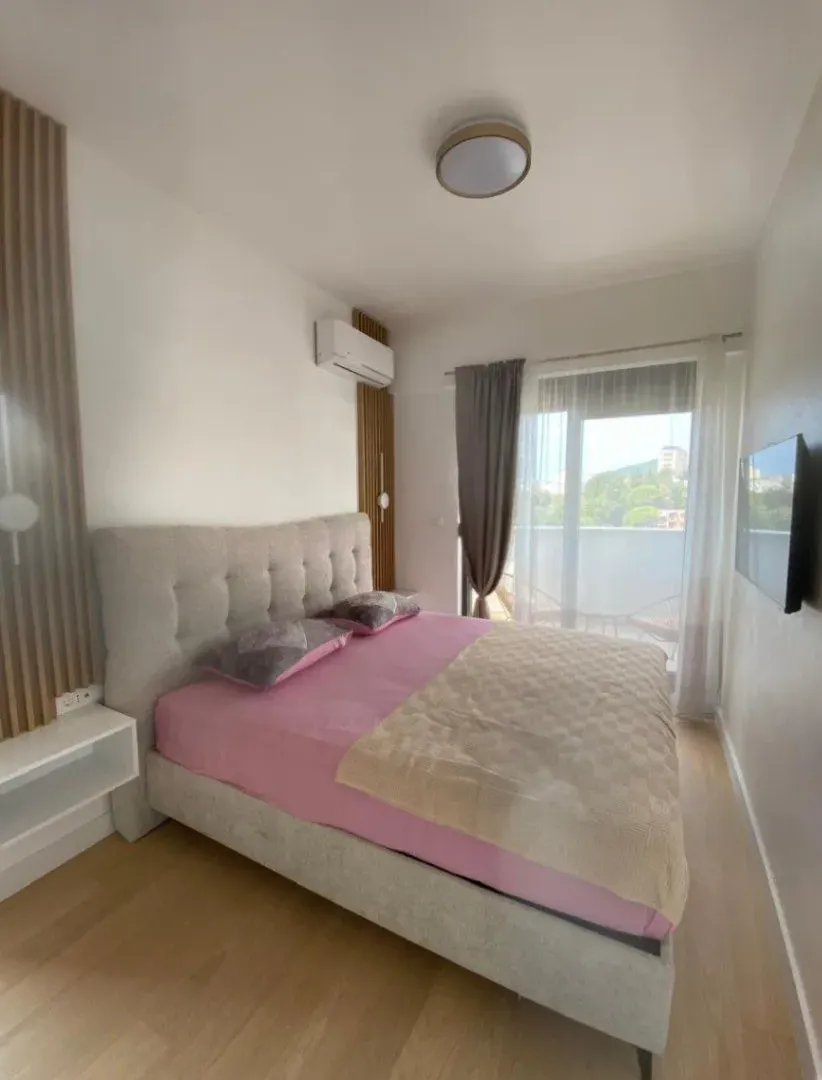 Sale, one bedroom apartment, 42m², Bečići, Budva