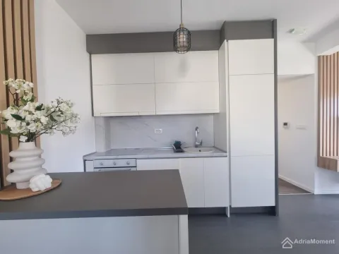 Sale, two bedroom apartment, 71m², Donja Lastva, Tivat - image 7