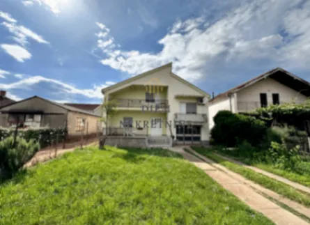 Izdavanje, kuća, 200m², Tološi, Podgorica - image 2