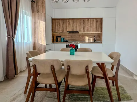 Rent, apartment, 102m², Seljanovo, Tivat - image 3