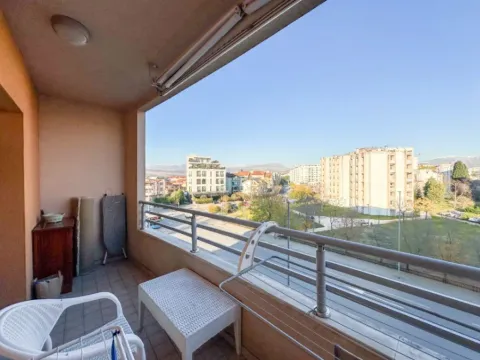 Izdavanje, garsonjera, 35m², City Kvart, Podgorica - image 4