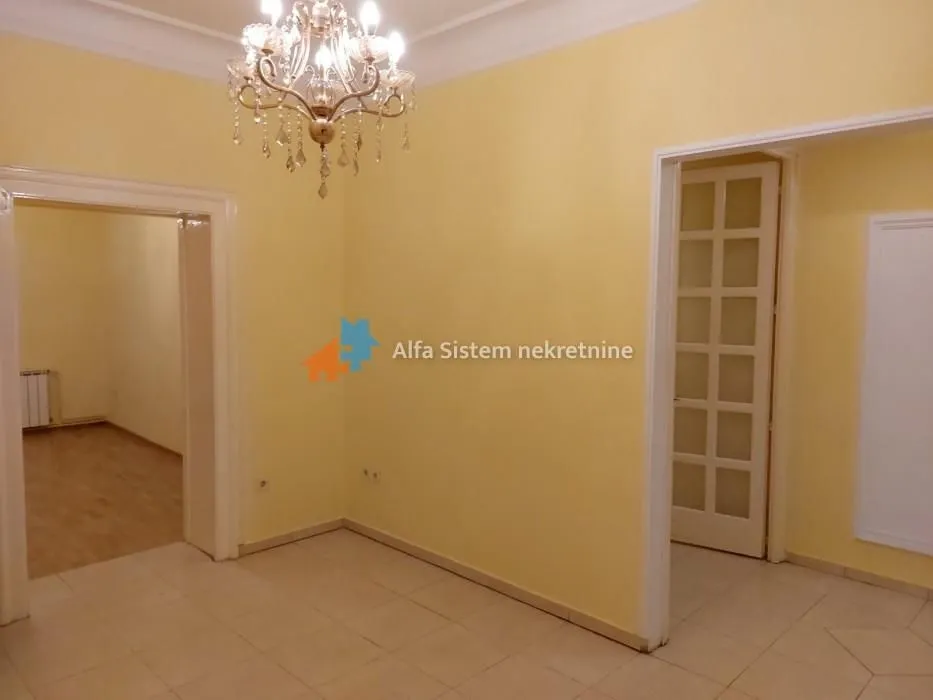 Izdavanje, trosoban stan, 70m², Stari Grad, Beograd