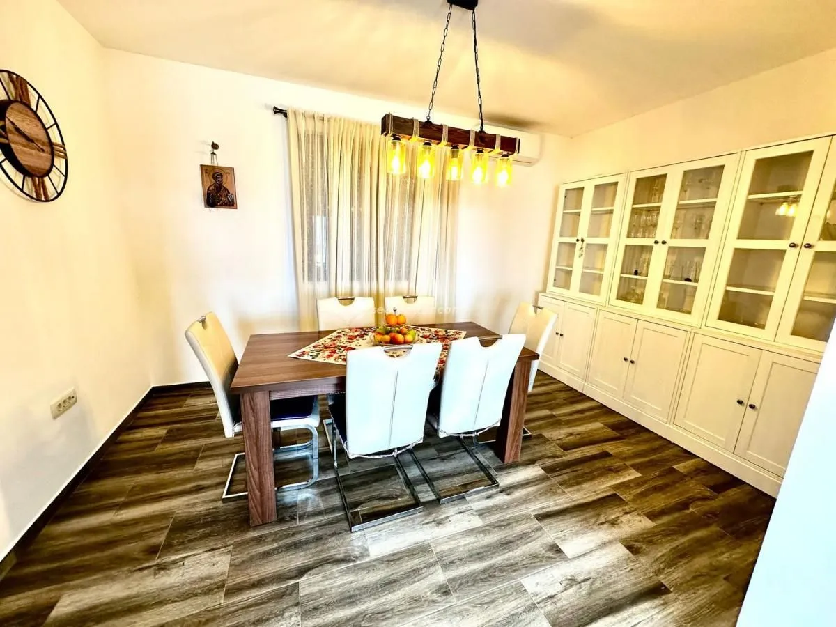 Sale, house, 173m², Kotor, Crna Gora