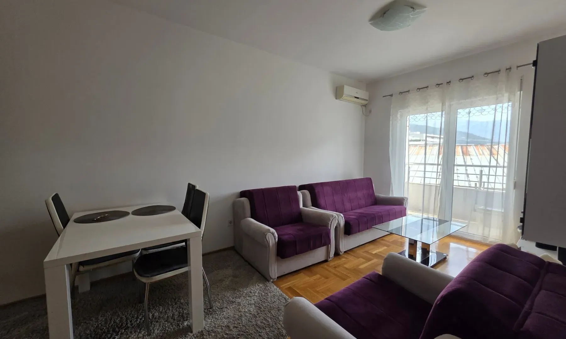 Rent, one bedroom apartment, 45m², Budva, Crna Gora