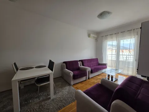Rent, one bedroom apartment, 45m², Budva, Crna Gora - image 14