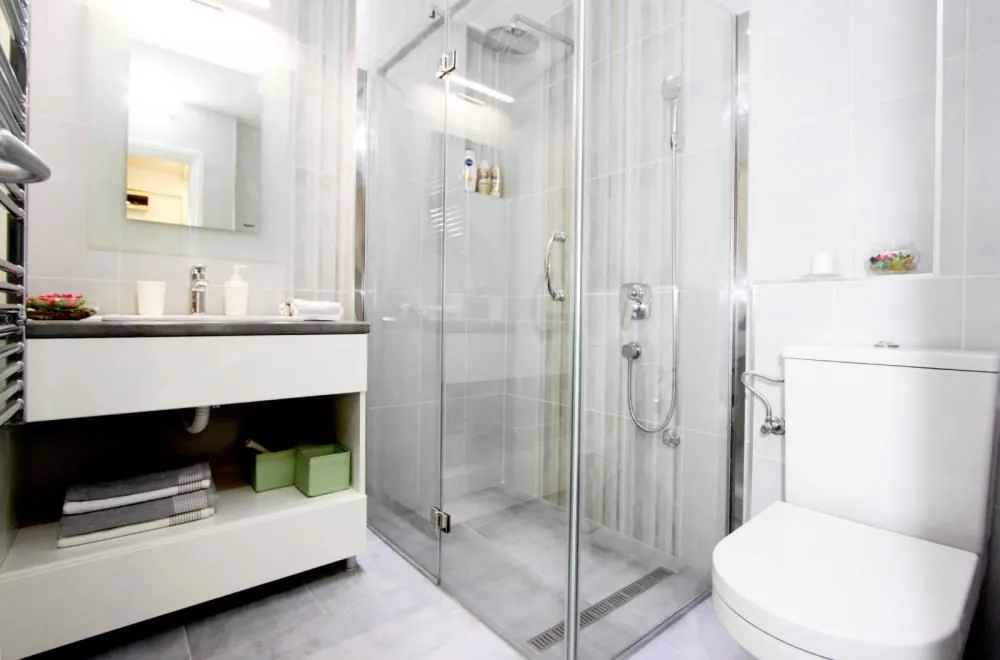 Izdavanje, dvosoban stan, 54m², Savski Venac, Beograd