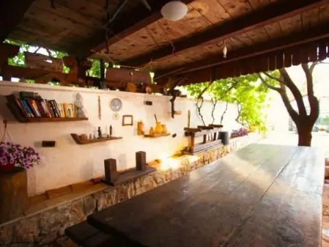 Prodaja, kuća, 300m², Krimovica, Kotor - image 3