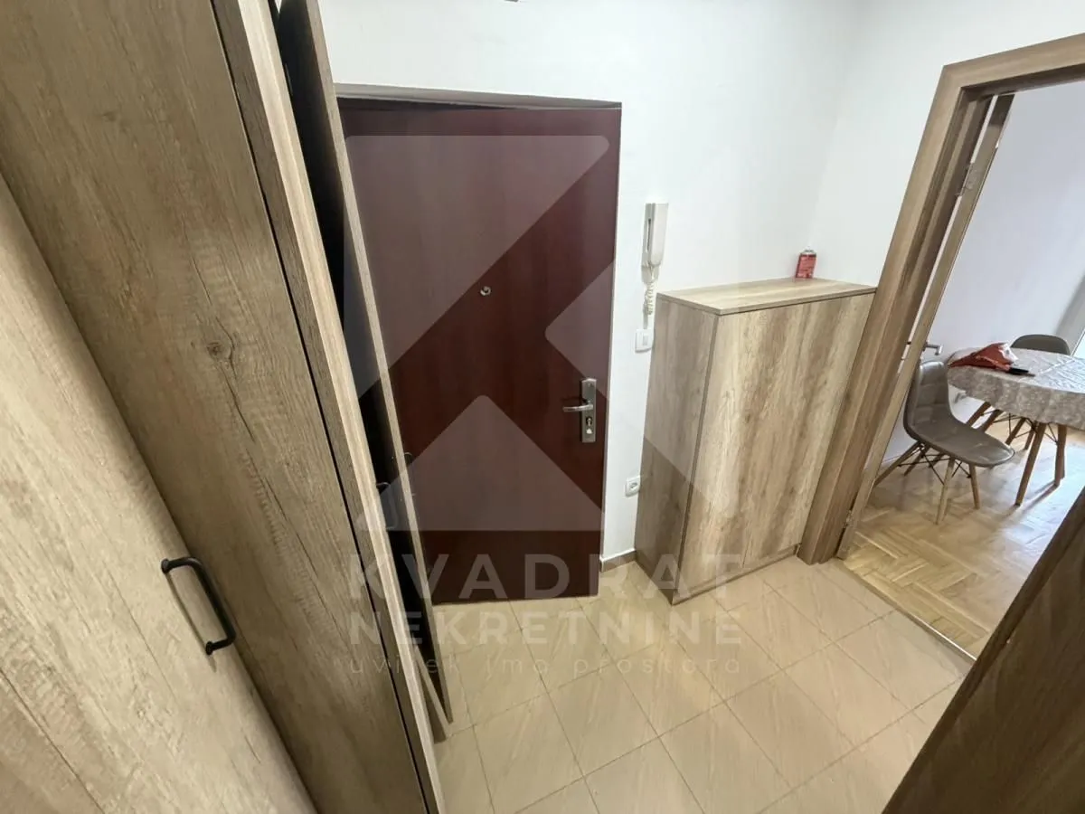 Rent, studio apartment, 25m², Vezirov Most, Podgorica