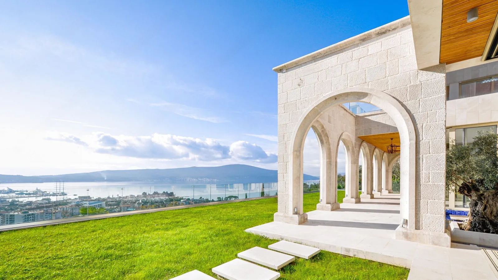Prodaja, kuća, 791m², Donja Lastva, Tivat