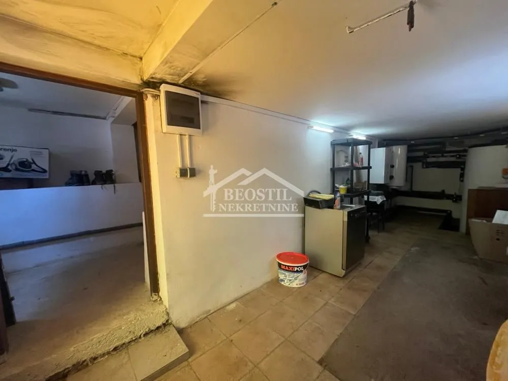 Sale, house, 250m², Papazovac, Smederevo