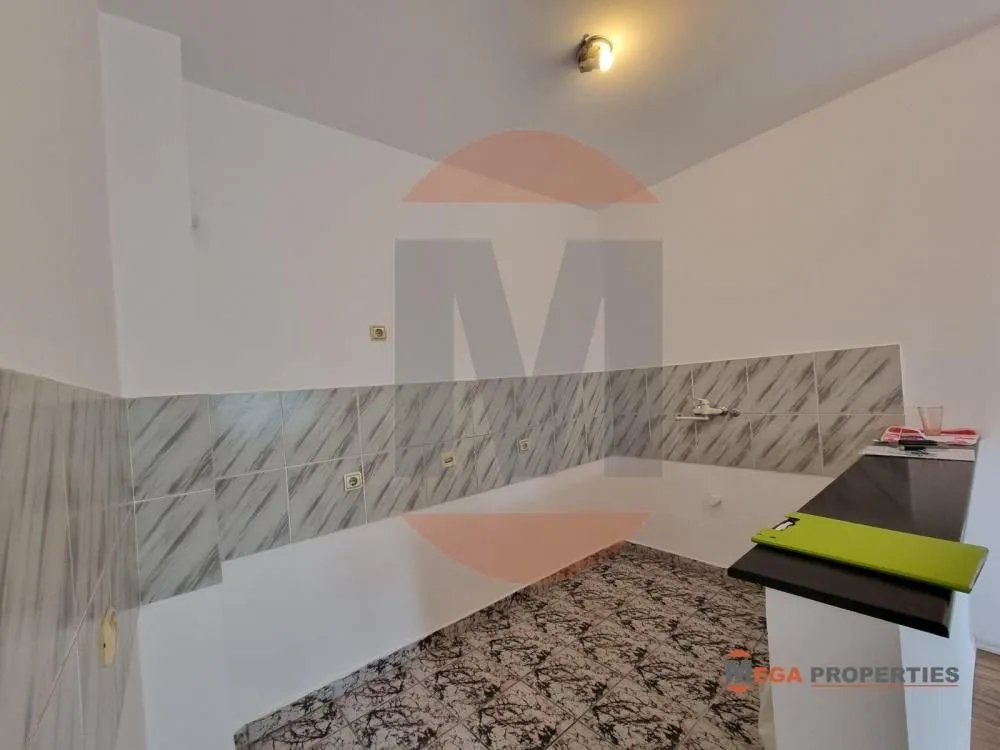 Sale, three bedroom apartment, 60m², Voždovac Sve Podlokacije, Beograd