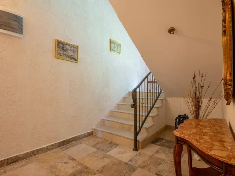 Prodaja, kuća, 415m², Dobrota, Kotor - image 21