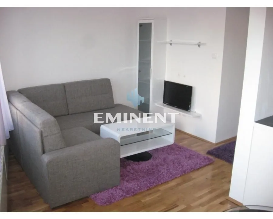 Rent, apartment, 32m², Vračar Sve Podlokacije, Beograd