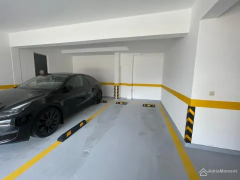 Prodaja, dvosoban stan, 106m², Dobrota, Kotor - image 17