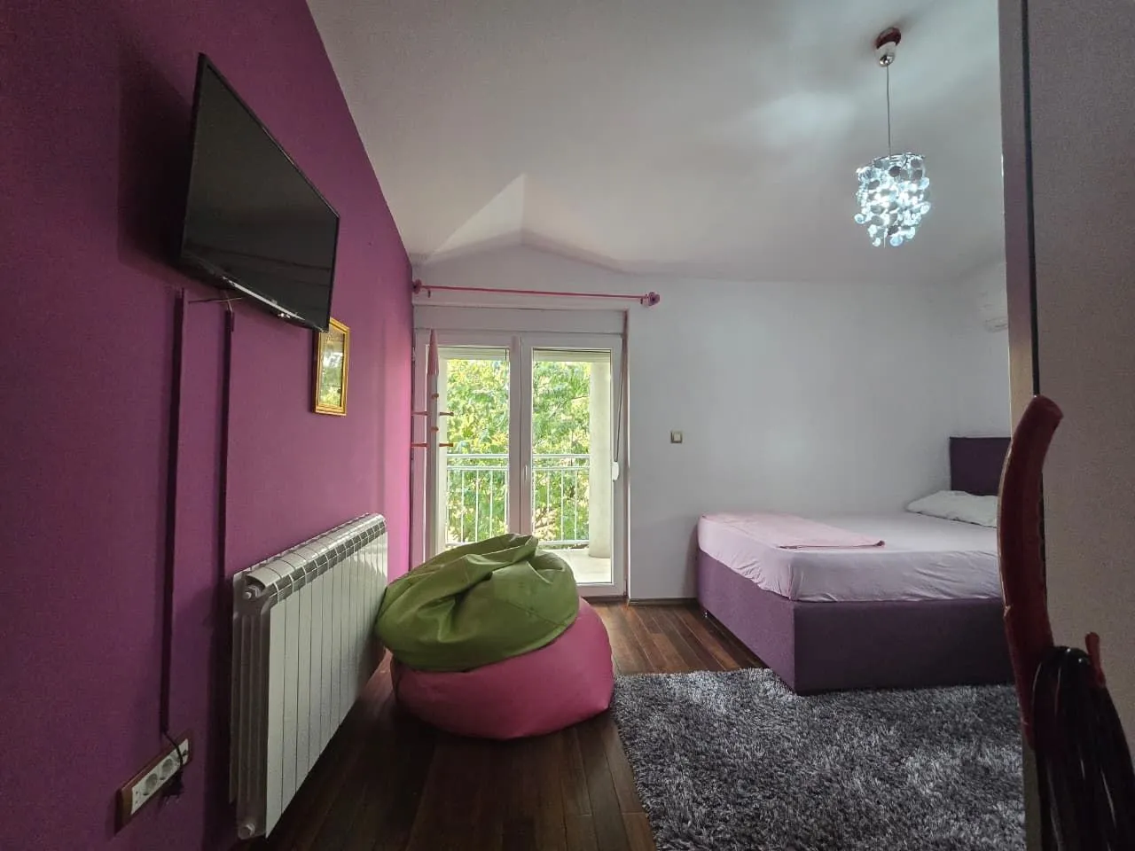 Rent, house, 184m², Velje Brdo, Podgorica