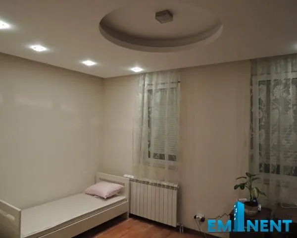 Izdavanje, četvorosoban stan, 120m², Voždovačka Crkva, Voždovac Sve Podlokacije