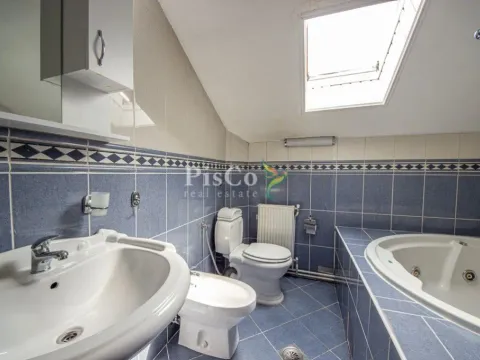 Izdavanje, kuća, 250m², Zagorič, Podgorica - image 12