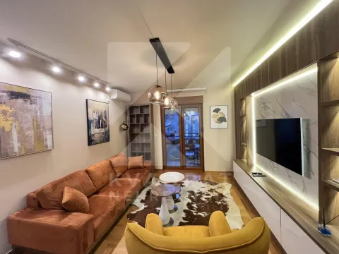 Izdavanje, jednosoban stan, 54m², Preko Morače, Podgorica - image 1
