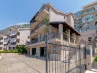 Prodaja, dvosoban stan, 106m², Dobrota, Kotor - image 24