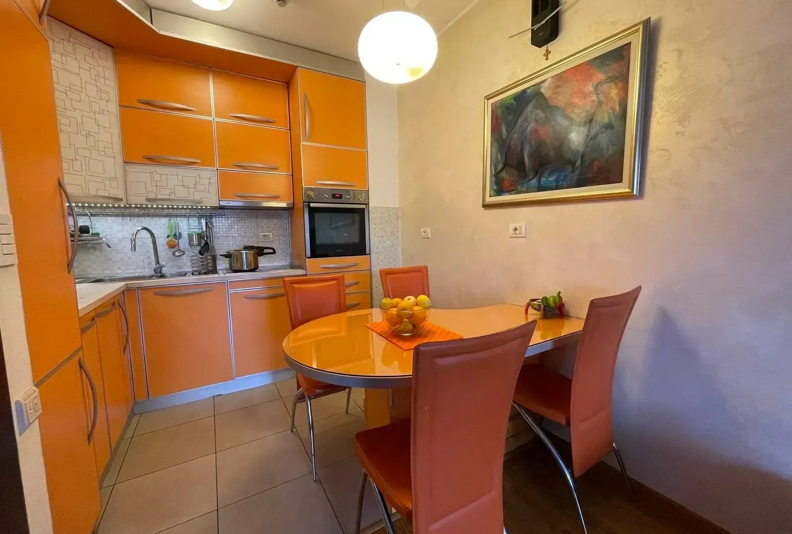 Izdavanje, dvosoban stan, 68m², City Kvart, Podgorica